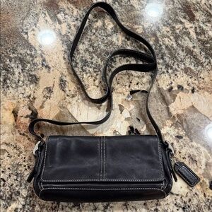 COACH Vintage Legacy Convertible Purse
Crossbody Bags 4280